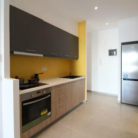 Yellow Group Mesitiki Apartment *
